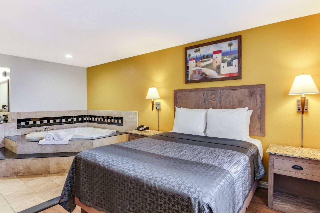 סן דייגו Rodeway Inn San Ysidro Near The Border מראה חיצוני תמונה