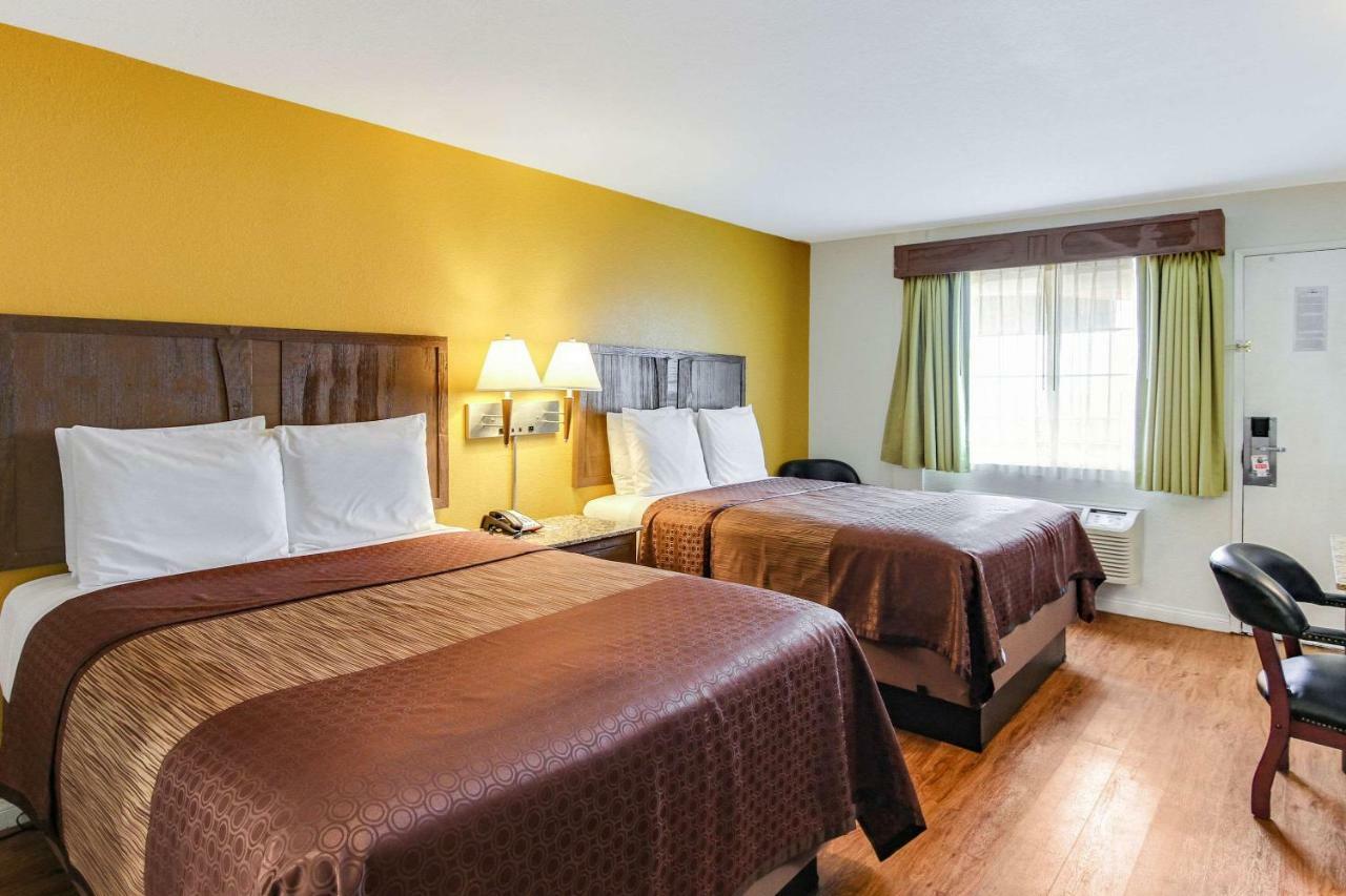 סן דייגו Rodeway Inn San Ysidro Near The Border מראה חיצוני תמונה